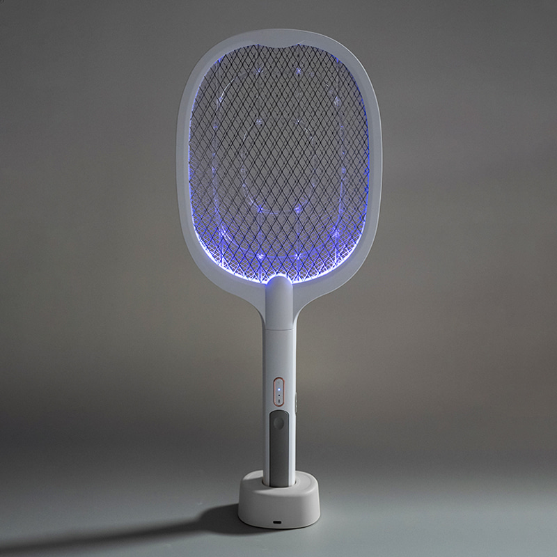 FF-888 1200mAh kerek LED-es szúnyogcsapó USB újratölthető FF-888 1200mAh kerek LED-es szúnyogcsapó USB újratölthető
